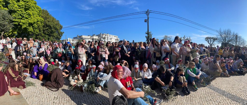 Com Jesus, Caminhamos como Peregrinos de Esperança